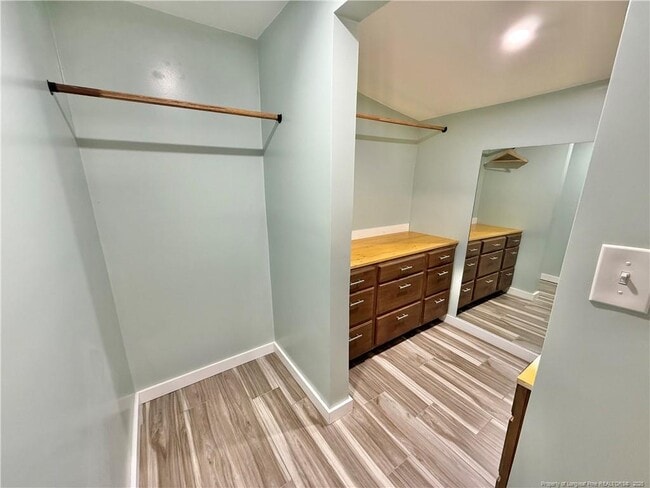 Building Photo - 1027 Cameron Hill Rd