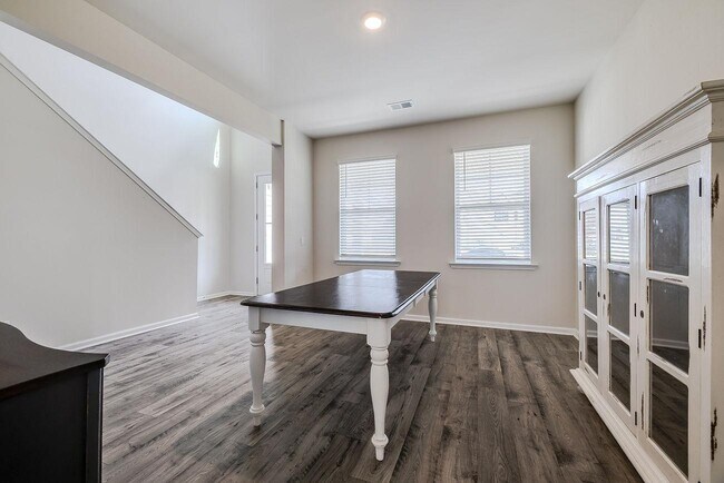 Building Photo - 309 Merganser Dr