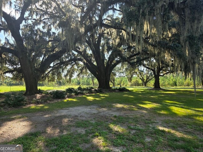 Building Photo - 807 Pound Rd