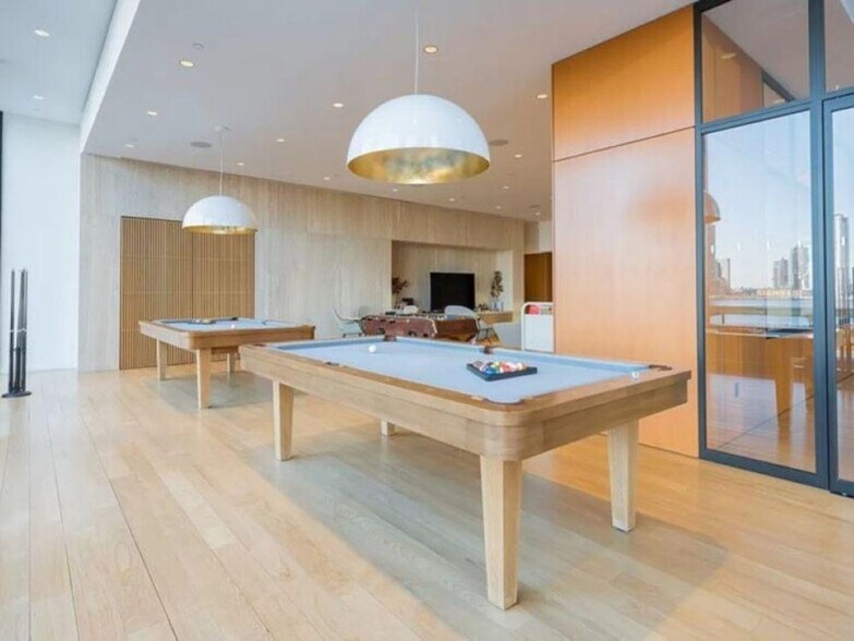 Building Photo - 685 1st Ave