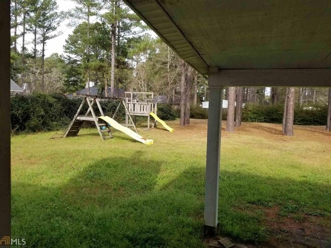 Building Photo - 2541 Westover Dr