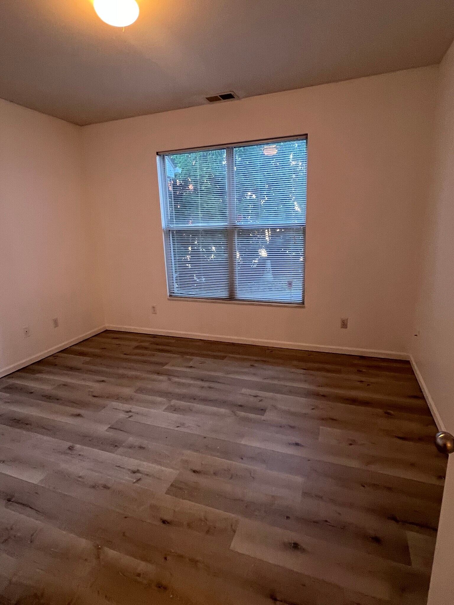 Building Photo - 6505 Saint Andrews Dr