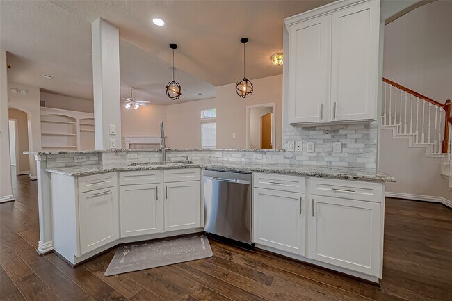 Building Photo - 3827 Garden Way