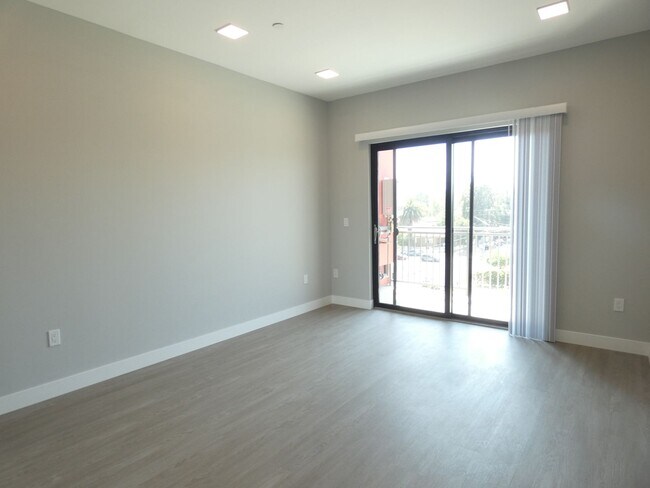 Building Photo - 11671 Erwin St