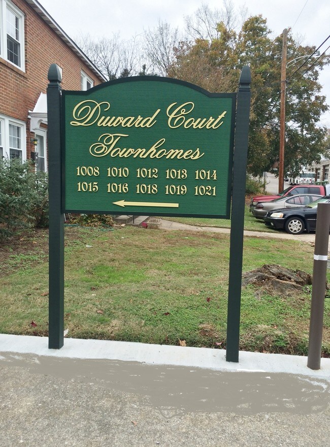 Building Photo - Duward Court Townhomes