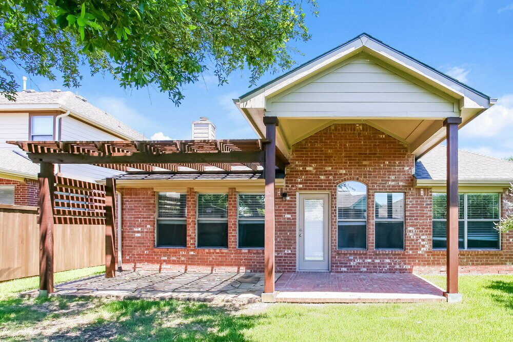 Building Photo - 206 Cox Dr