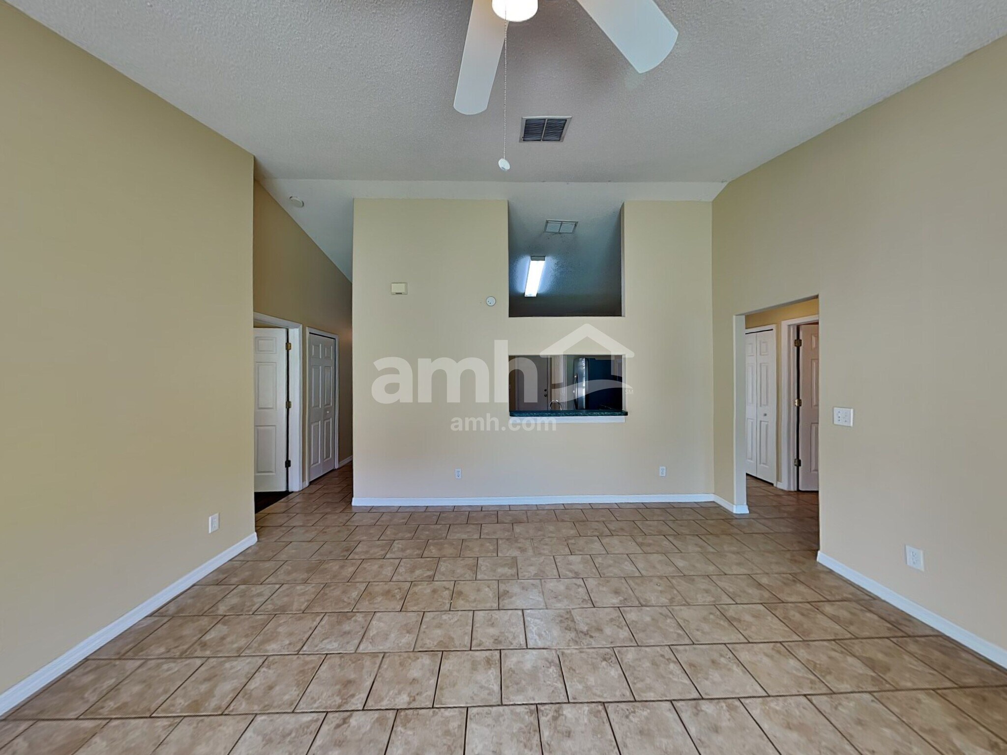 Building Photo - 29333 Yarrow Dr