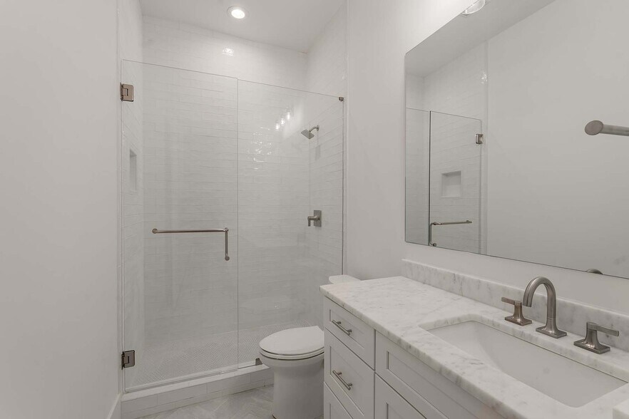 Building Photo - 98 Johnson Ferry Rd NW