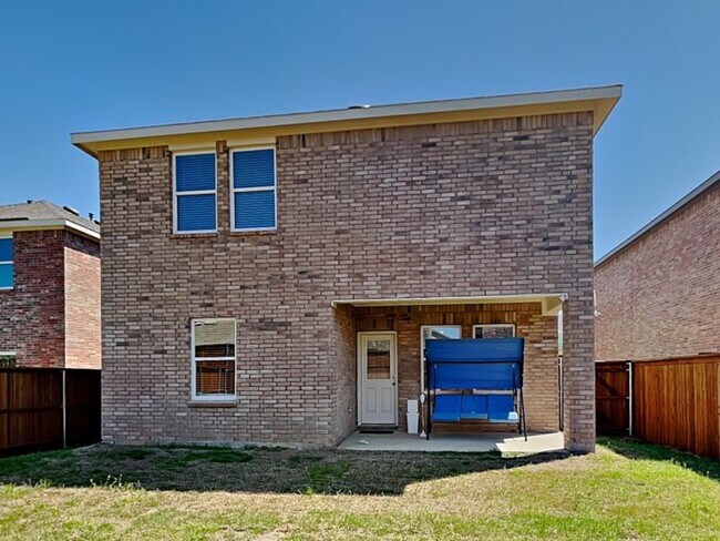 Building Photo - 14141 Emeric St