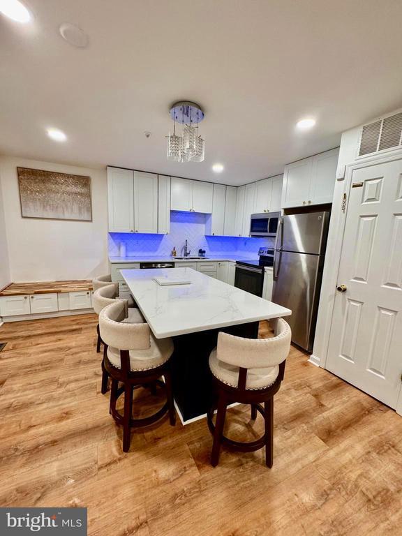 Building Photo - 597 Primus Ct