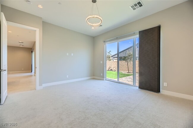 Building Photo - 840 Watford Pl