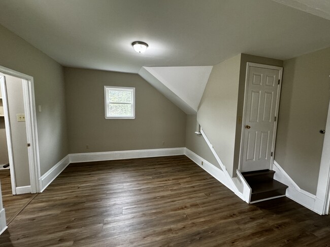 Building Photo - 4305 Dulaney Rd