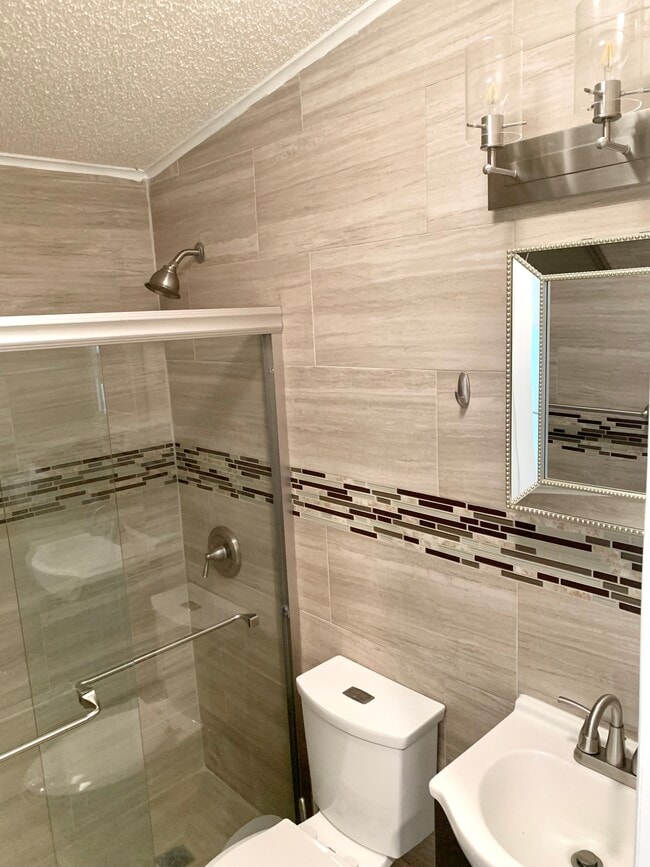 Building Photo - 55 Boca Chica Rd