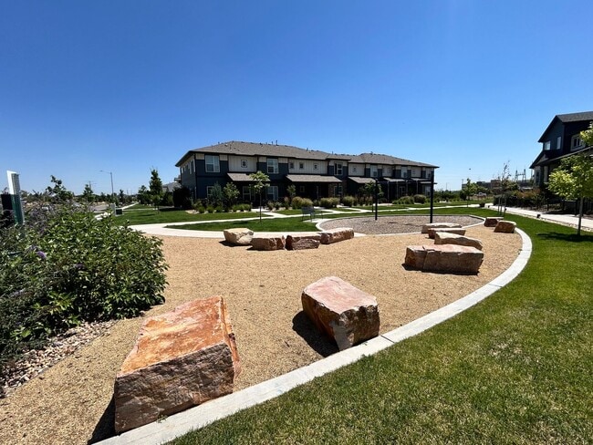 Building Photo - 310 High Point Dr