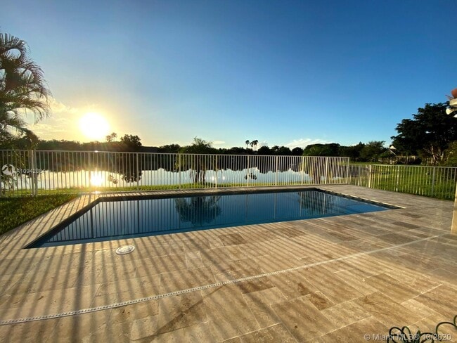 Primary Photo - 1650 Harbour Side Dr