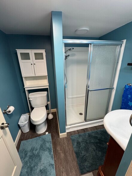 Bathroom 1 - 1542 3rd Ave