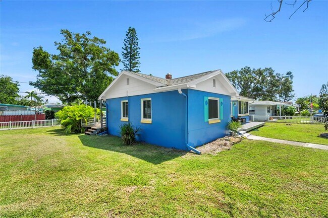 Building Photo - 2800 Tifton St S