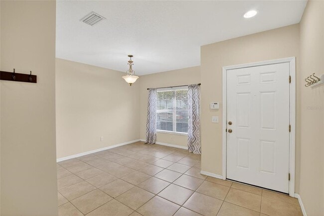 Building Photo - 15843 Fishhawk View Dr