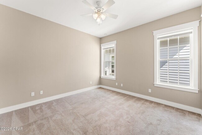 Building Photo - 3816 Mariner Dr