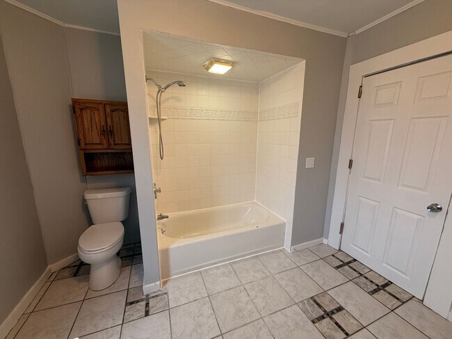 Building Photo - 1414 61st St