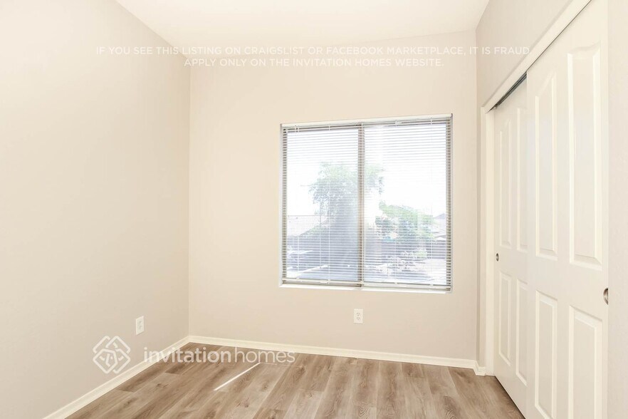 Building Photo - 13050 W Larkspur Rd