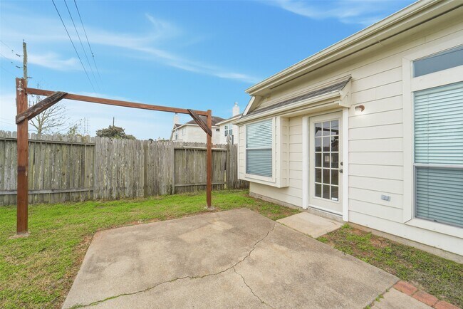 Building Photo - 11030 Desert Springs Cir