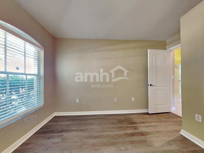 Building Photo - 2722 Billingham Dr