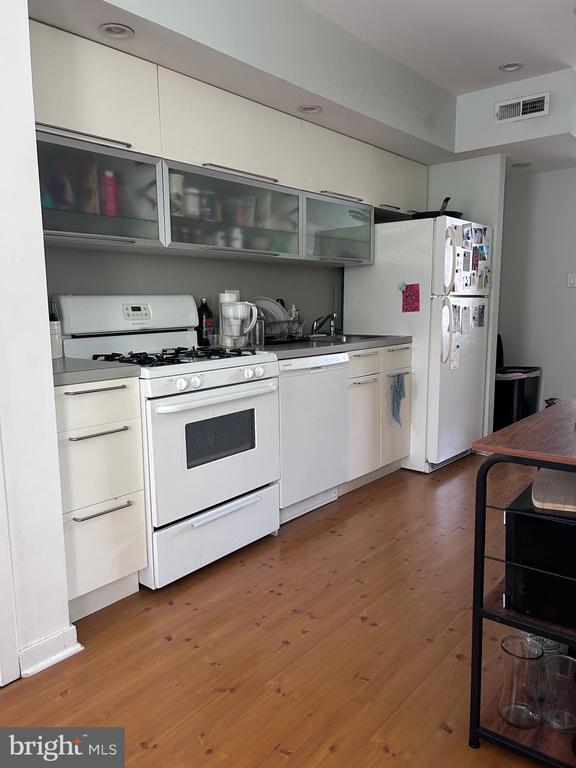 Building Photo - 1112 Locust St