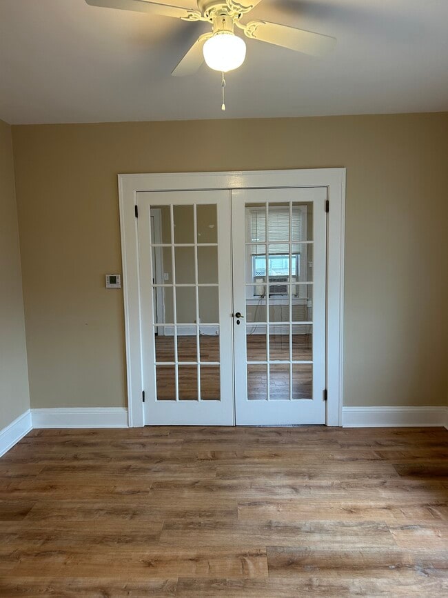 Building Photo - 14 Denison Ave