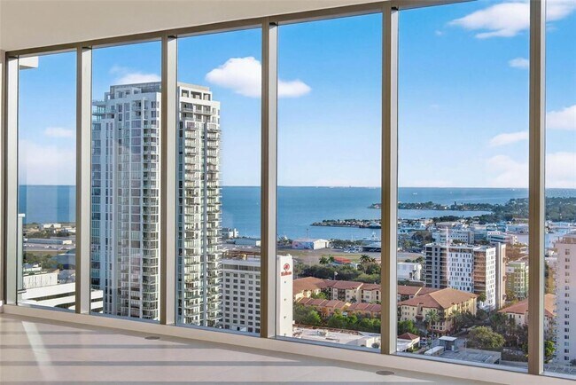 Building Photo - 275 1st Ave S