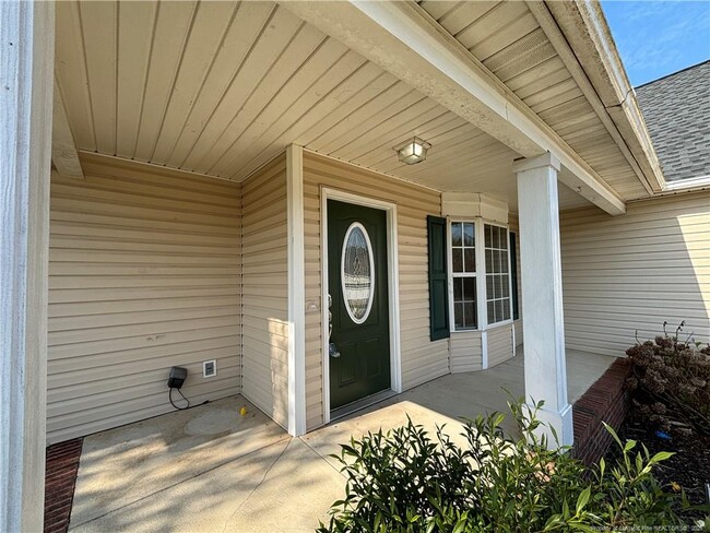 Building Photo - 7819 Rosewood Ave