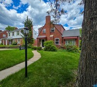 Building Photo - 961 Sunglow St
