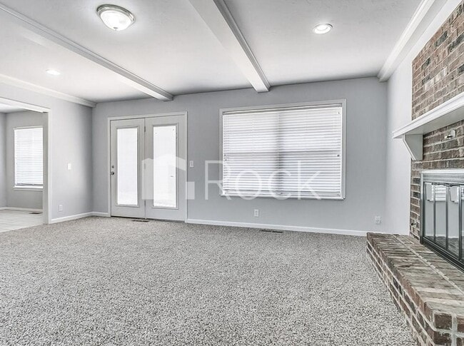 Building Photo - 12508 High Meadow Dr