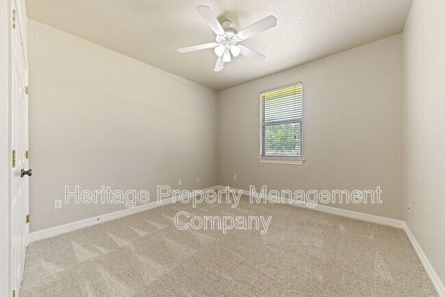 Building Photo - 143 Lantana Ridge