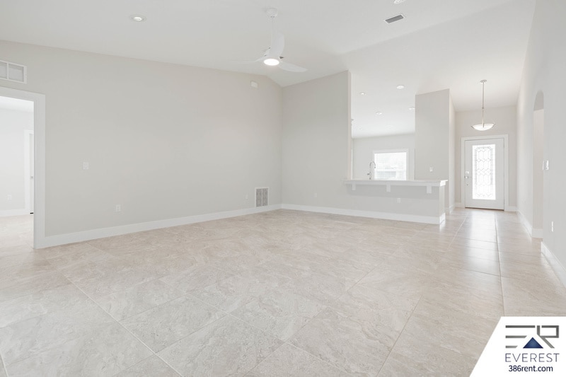 Building Photo - 22 Woodlyn Ln