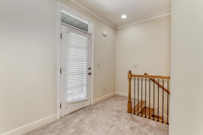 Building Photo - 2800 Belle Chase Ln