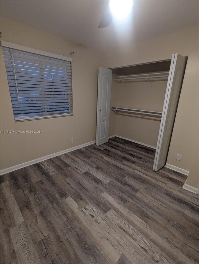 Building Photo - 703 Gardens Dr