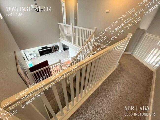 Building Photo - 5863 Instone Cir