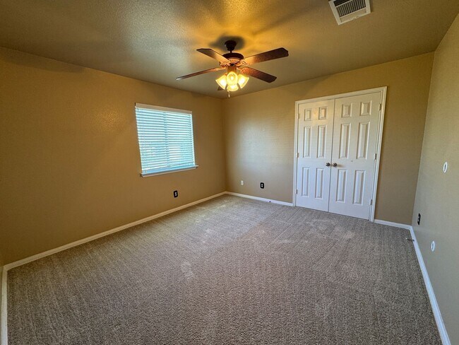 Building Photo - 507 Taurus Dr