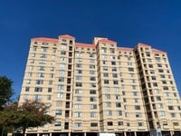 Building Photo - 1600 Park Cir