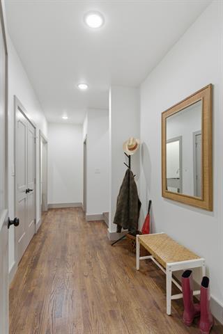 Building Photo - 819 Dubois St