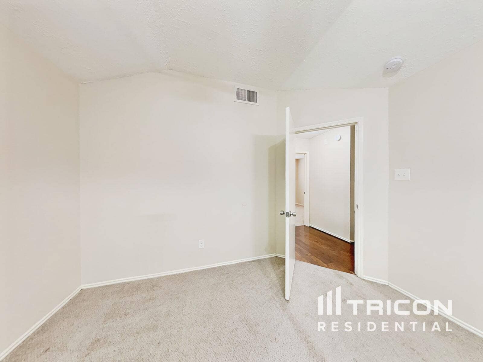 Building Photo - 18807 Danalyn Ct