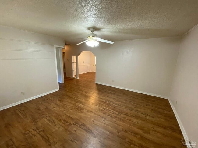 Building Photo - 4416 Creighton Rd