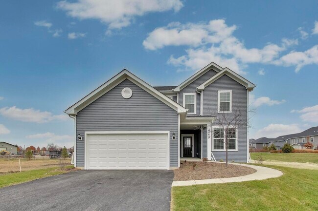 Building Photo - 2240 Bent Grass Wy