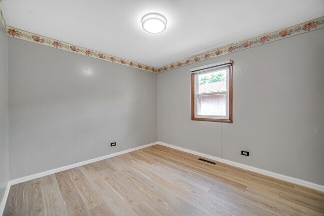 Building Photo - 15435 Orogrande Dr