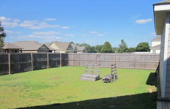 Building Photo - UPCOMING LISTING
