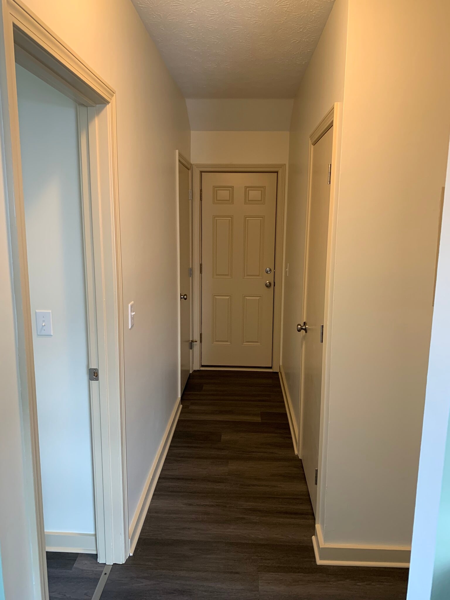 Building Photo - 191 Main St