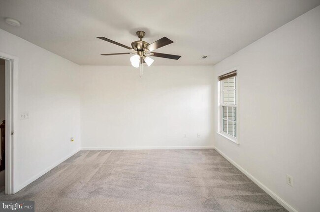 Building Photo - 104 Stingray Ct