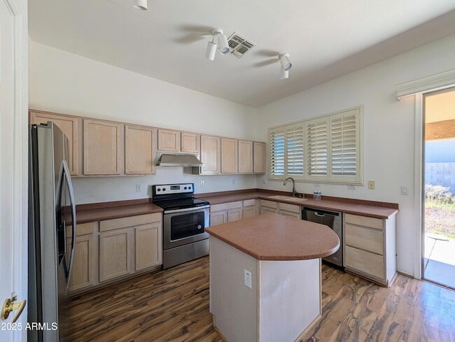 Building Photo - 5959 W Kimberly Way