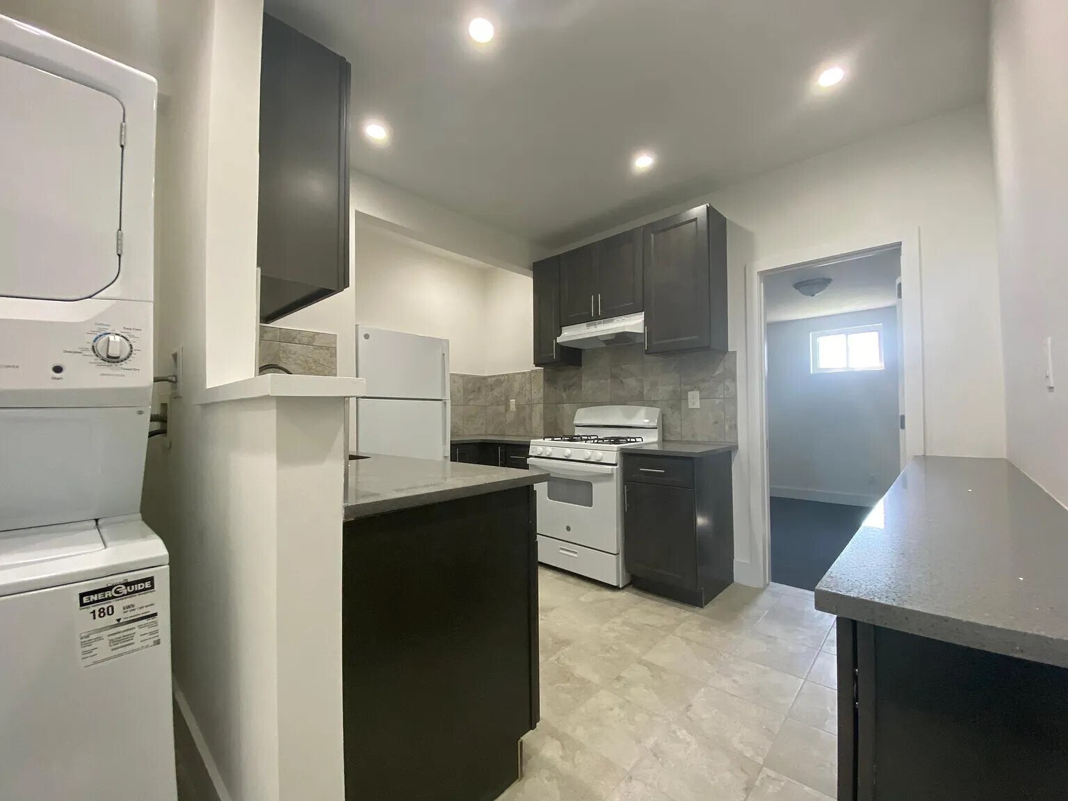 KITCHEN - 108 Winter Ave